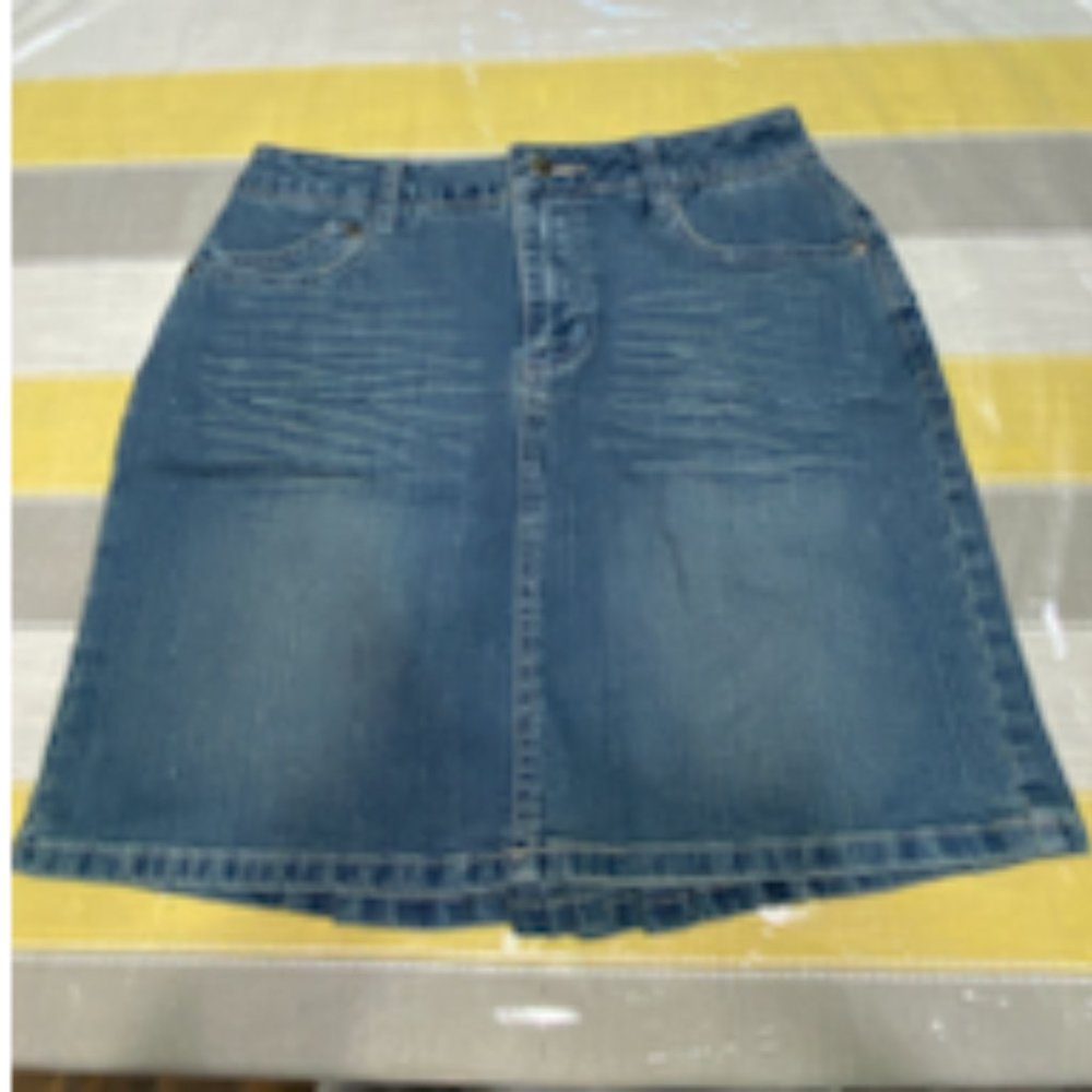 Somethin' Else from Sketchers Vintage 90's Denim Skirt Size 5